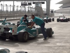 F3000
